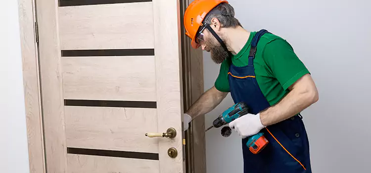 Replace Internal Door Handle with Lock Radcliff